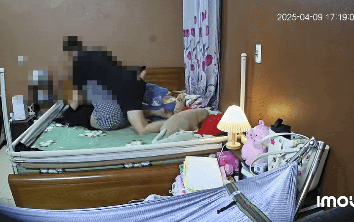 Đoạn clip gây bức xúc nhất lúc này: Chồng bạo hành vợ mới sinh con 'như kẻ thù' Ảnh 2