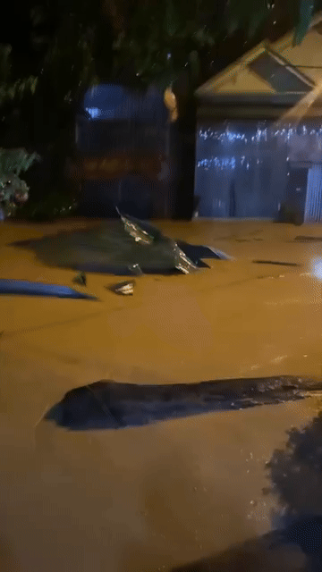 Mái nhà trôi ở xã Mường Xén.