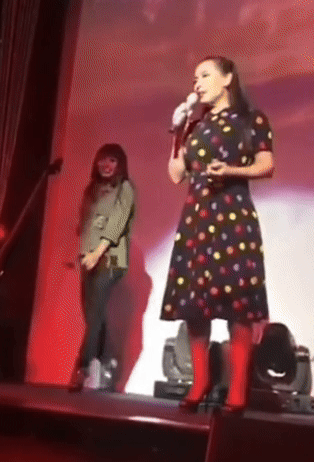 Đoạn clip của ca sĩ Phi Nhung khiến dân tình xôn xao Ảnh 2