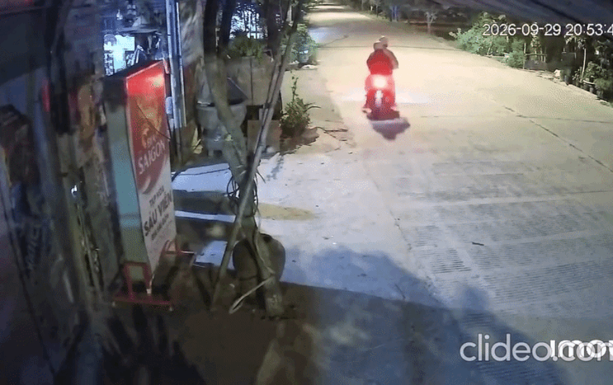 Đi mua bia, đôi nam nữ khiến cả cõi mạng ngán ngẩm: Camera an ninh ghi lại gì? Ảnh 1