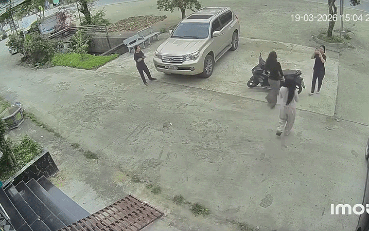 Cô gái xinh đẹp gặp sự cố khó đỡ khi quay clip.