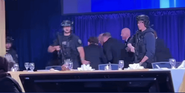 Đặc vụ sơ tán khẩn cấp ông Trump đến nơi an toàn.