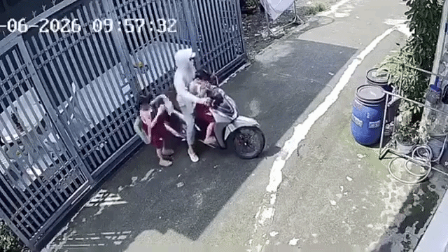 Clip: Bé gái ngơ ngác gọi 'mẹ ơi', xem diễn biến trước đó ai nấy đều bất ngờ Ảnh 1