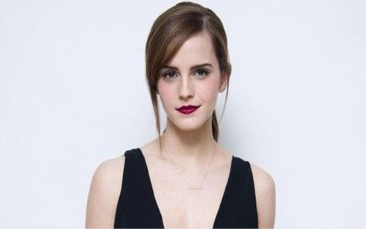 Emma Watson chi 40 bảng Anh để xem web nhạy cảm