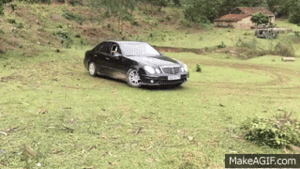 Sự thật về 'đại gia chơi ngông': Phá xe tiền tỷ cho vui