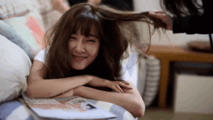 Bạn sẽ yêu Tiffany (SNSD) 'vô điều kiện' sau khi xem những khoảnh khắc hậu trường này!