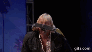 Nổi da gà, buồn nôn hay hốt hoảng vẫn còn là chưa đủ đối với người đàn ông này!