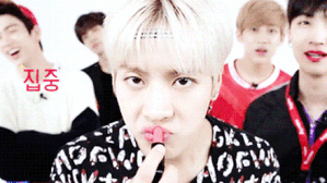 Chỉ cần nhìn cách tô son, biết ngay sao Hàn nào nằm trong hội em trai cưng của các bà chị