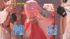 Đây chính xác là 'thần tượng' bị dìm hàng thê thảm nhất tại Running Man!