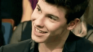 Nụ cười tỏa nắng của chàng trai này đã đủ khiến bạn 'đau tim' chưa?