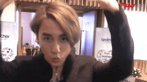 Đằng sau những bức ảnh chất lừ thành thương hiệu là một Sơn Tùng nhắng nhít như này đây!