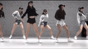 Đông Nhi tung bản dance 'chất lừ' cho hit mùa hè 'Love Me Too'