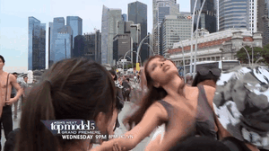 Minh Tú ngất xỉu ngay tập đầu Asia's Next Top Model?