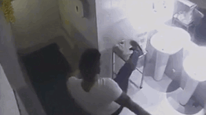 'Soái ca' xăm trổ vào quán nhậu đập thùng từ thiện ăn cắp tiền lẻ