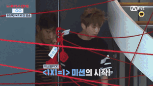 WANNA ONE mở hàng show thực tế riêng với hình tượng ngái ngủ ‘tóc tổ chim’ đáng yêu