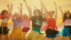 SNSD rạng rỡ, tràn đầy năng lượng như 'gái đôi mươi' trong teaser trở lại