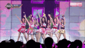 SNSD mang bộ đôi hit mới lên sân khấu rực hồng của 'M-Countdown'