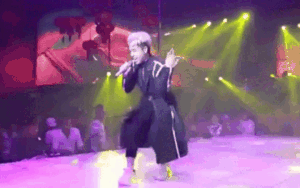 Đức Phúc cover hit Min và Erik với vũ đạo cắt trái cây gây 'cười rụng rốn'