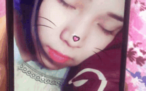 Hội chị em sáng tạo ra trò 'trừng trị' kẻ thích tò mò, săm soi điện thoại người khác