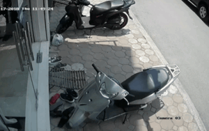 Tên trộm nhanh như chớp ‘cuỗm’ SH trong 5s , khổ chủ bất lực đuổi theo