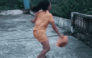 Có 'thánh' vẩy rau đạt trình độ thượng thừa khiến dân mạng rần rần xin làm đệ tử