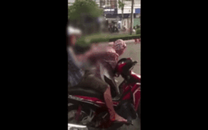 Chồng lớn tiếng chửi bới, tát liên tiếp khiến vợ gào khóc giữa đường và cái kết bất ngờ