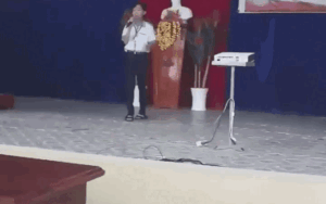 Clip nam sinh đơn độc cover hit Ddu-Du Ddu-Du của Black Pink khiến dân mạng cười không nhặt được miệng