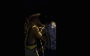 Truy tìm người phát tán clip cú ngã ‘thần sầu’ của CSGT khi đang xử lý người vi phạm giao thông