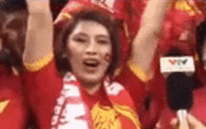 Cô gái xinh đẹp đoán trúng phóc tỉ số trận đấu cùng tên cầu thủ ghi bàn khiến dân mạng ngã mũ phong 'thánh dự đoán'