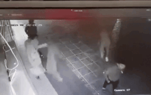 Cô gái trẻ bị nhóm thanh niên hành hung vẫn đang trong trạng thái hoảng loạn và sốc tâm lý nặng