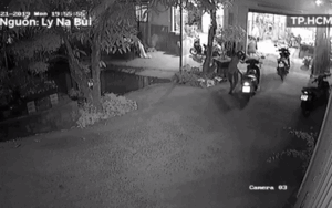 Tên trộm ngang nhiên vào nhà dân dắt trộm chiếc xe máy đắt tiền gây bức xúc