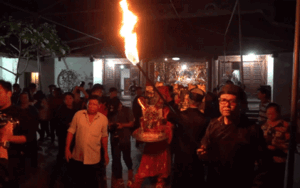 Độc đáo lễ hội 'xin đỏ' đầu năm ở Hà Nội