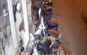 Tên trộm 'nhọ' nhất năm, cả 2 lần bẻ khóa xe máy đều thất bại đành ra về 'tay trắng'