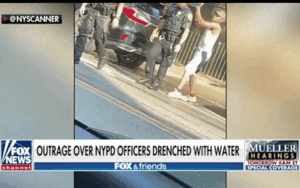 Video cảnh sát Mỹ bị người dân dội nước vào người khiến dư luận dậy sóng