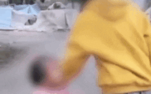 Dựng cảnh hành hạ con gái để câu view trên mạng xã hội, người cha và bạn gái gây phẫn nộ