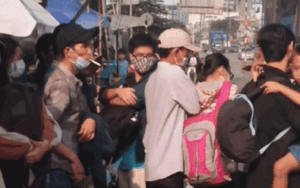 Đề nghị Công an vào cuộc truy tìm nhóm người đàn ông dàn cảnh, móc túi trộm điện thoại của nữ sinh viên tại trạm xe buýt