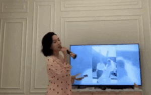 Đợi mãi không thấy Đông Nhi gửi vé máy bay dự đám cưới, Diệu Nhi liền cover #NDTLCN để… nhắc nhở