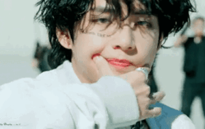 4 lý do khiến V (BTS) được mệnh danh là nam thần tượng hoàn hảo nhất nhì Kpop