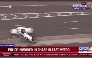 Cuộc rượt đuổi kịch tính của xe cảnh sát trên cao tốc Mỹ