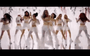 Xem teaser mới từ TWICE: Nhảy nhót điên đảo hơn cả teaser 1, Momo chiếm spotlight nhưng có điều khiến fan lo lắng