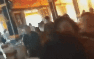 Cháy hôn trường khiến dâu - rể cùng 500 khách dự tiệc cưới bỏ chạy toán loạn