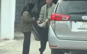 Clip cháu trai lớn tướng vẫn được bà cho tiền hút 2.4 triệu lượt xem