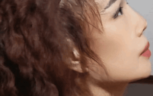 Cô dâu Thu Sao lộ dấu hiệu bất ổn