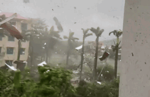 Video: Bão 'quái vật' Melissa đổ bộ, tàn phá kinh hoàng mọi khu vực đi qua