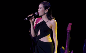 Lệ Quyên gặp sự cố hát live, 'oét giọng' trong ca khúc đình đám
