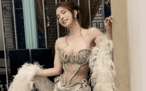 Clip Quỳnh Nga mặc váy cúp ngực xuyên thấu, khoe làn da trắng sáng bật tông gây bàn tán