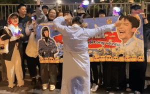 Rộ clip G-Dragon nhún nhảy giữa đường phố sau khi đặt chân đến Việt Nam