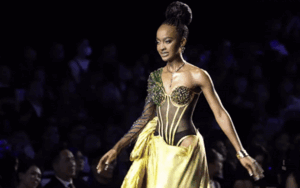 Hoa hậu bị sự cố tuột váy ở Bán kết Miss Cosmo, diễn biến sau đó gây ngỡ ngàng