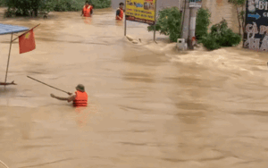 Miền Bắc chìm trong mưa lớn kéo dài: Cao điểm nguy hiểm từ 30/6 – 2/7