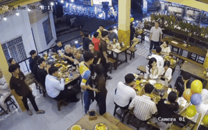 Clip: Bị quản lý mắng, nam nhân viên xông vào định 'sống mái' và cái kết không ai ngờ tới